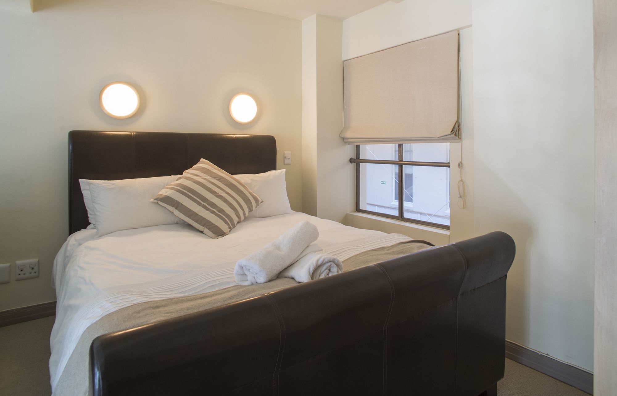 708 Mutual Heights * Cape Town